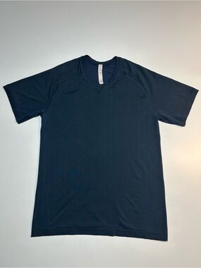Lululemon Men's Metal Vent Tech Short Sleeve V-Neck Shirt Navy Blue